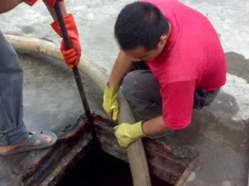 南昌象湖新城疏通下水道马桶厨房清理化粪池